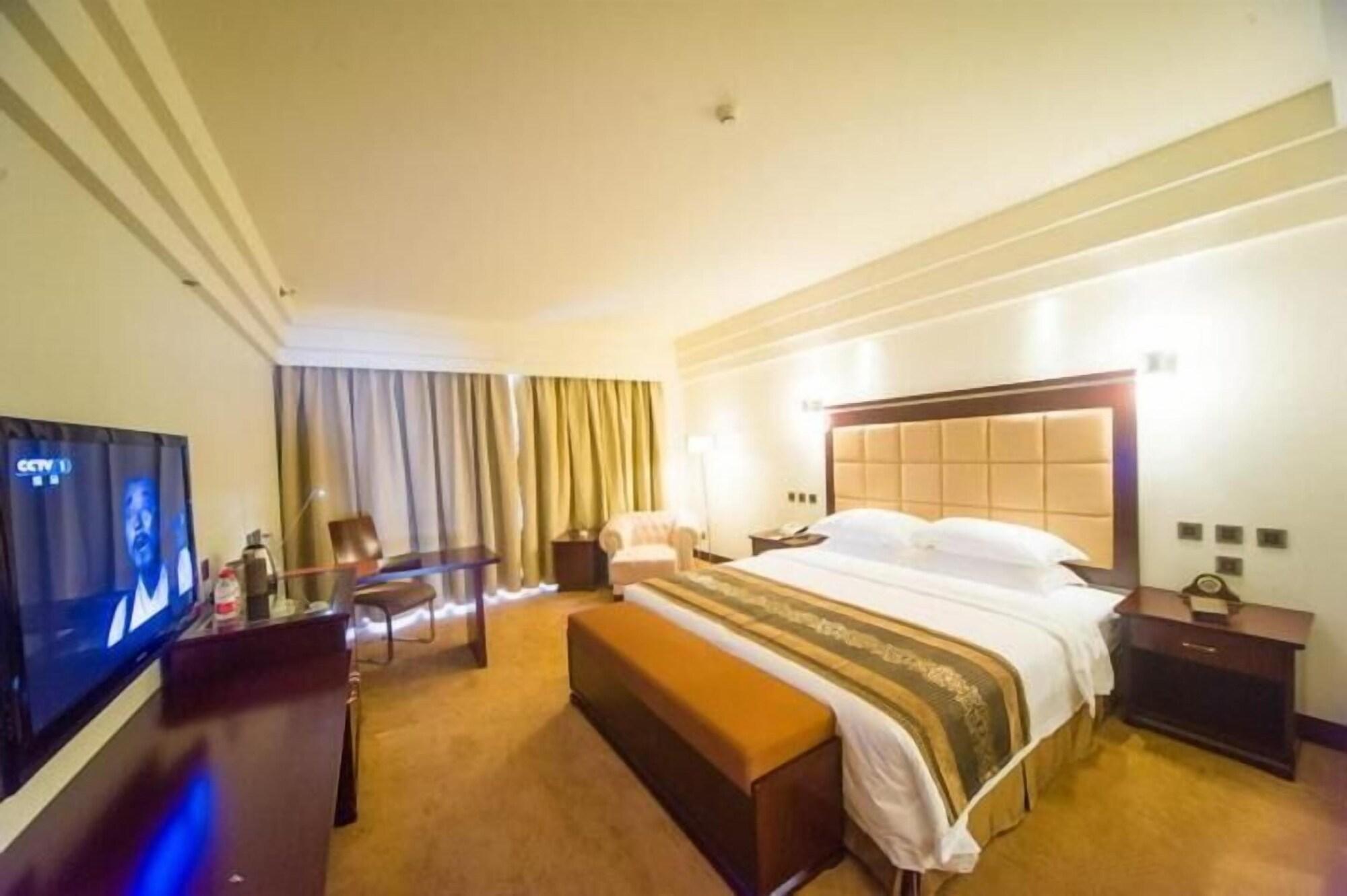 Ramada Chengdu North Hotel Exterior foto