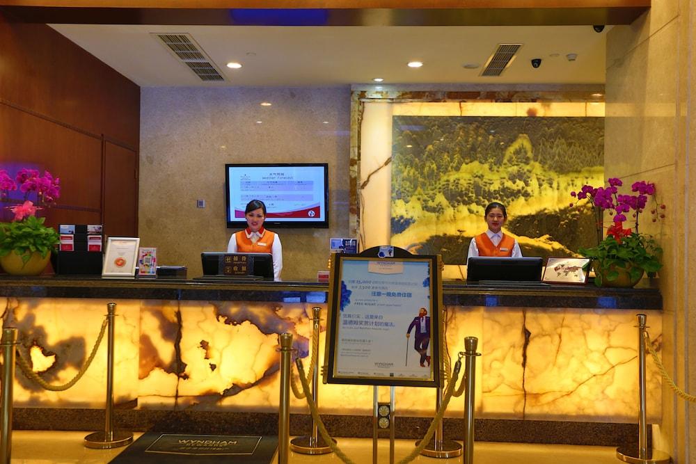 Ramada Chengdu North Hotel Exterior foto