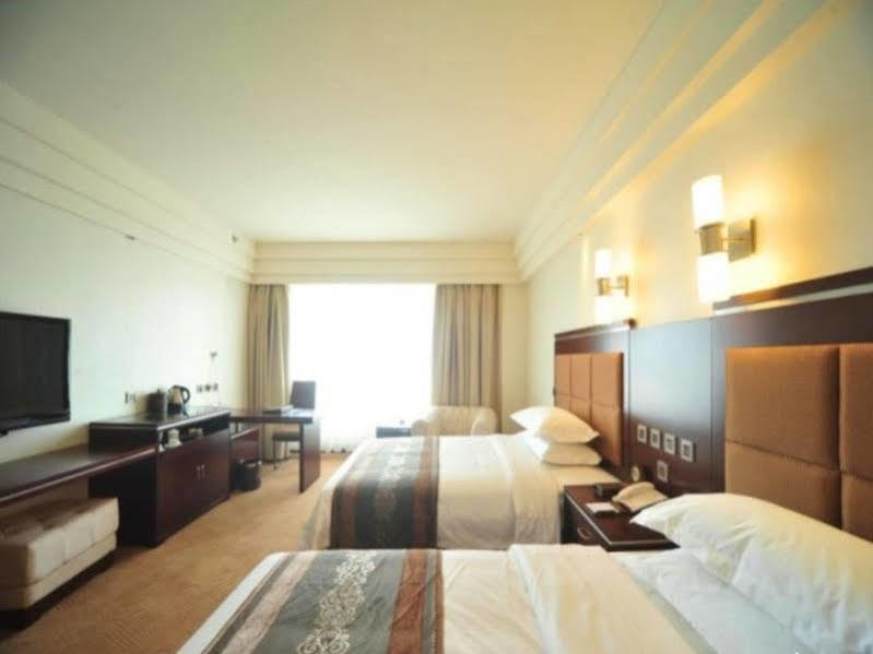 Ramada Chengdu North Hotel Exterior foto
